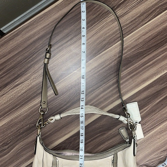 COACH Kristin spectator Ivory leather Hobo embossed snake skin purse - Picture 15 of 16